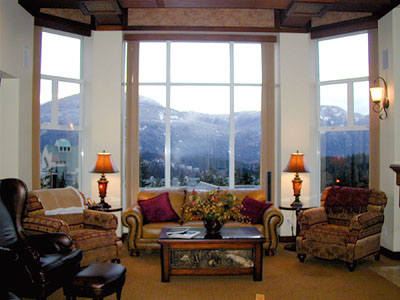 Woodrun Lodge Whistler 601 Living Room